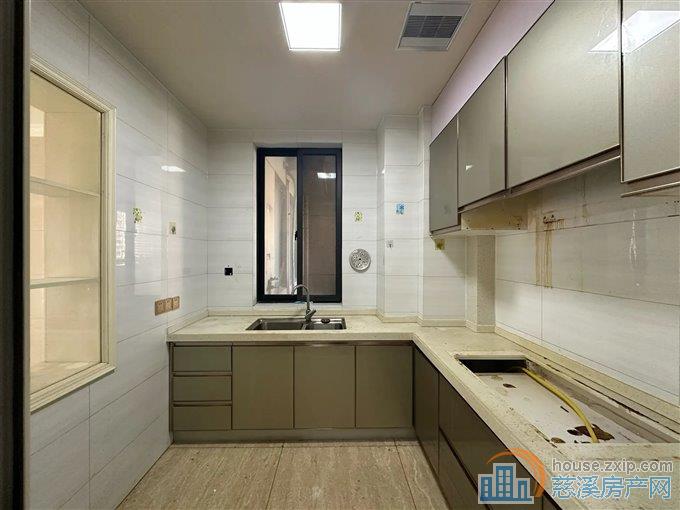 精装明月佳苑90.47平99.8万