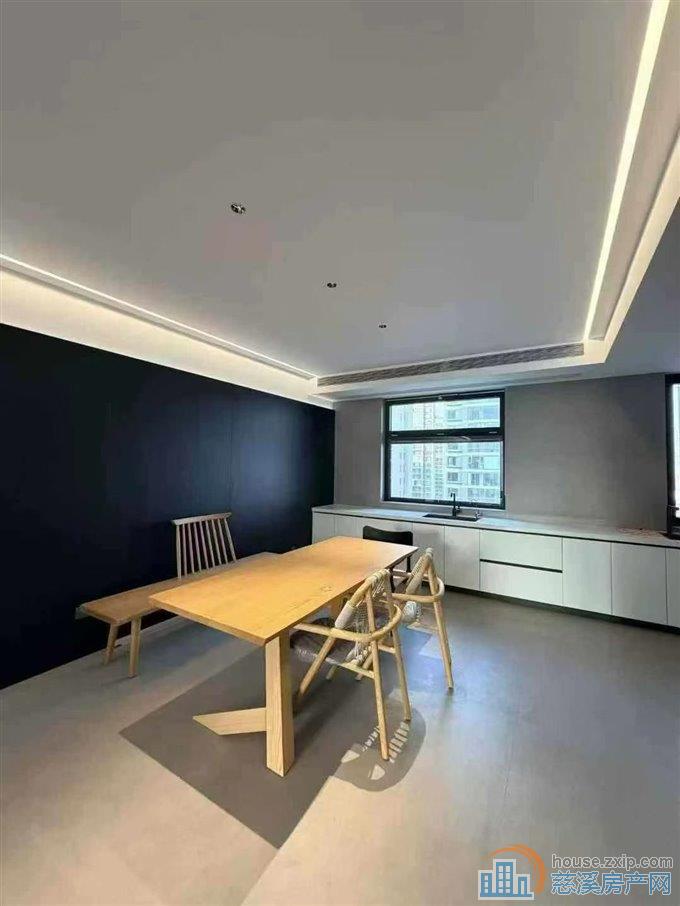 泊蔚里200平豪装从未入住350万好楼层