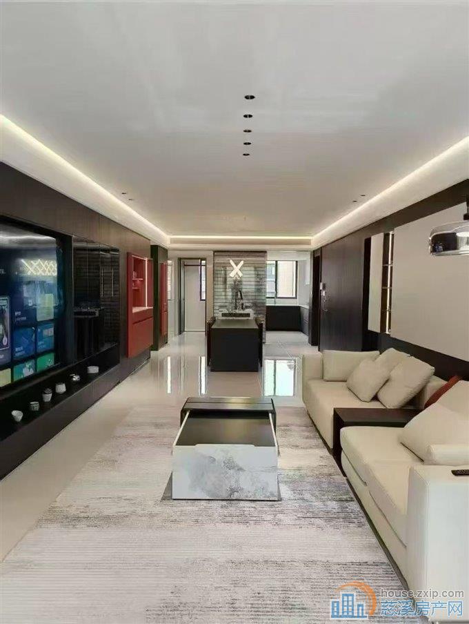 急售复地三期豪华百万装修满2年洋房