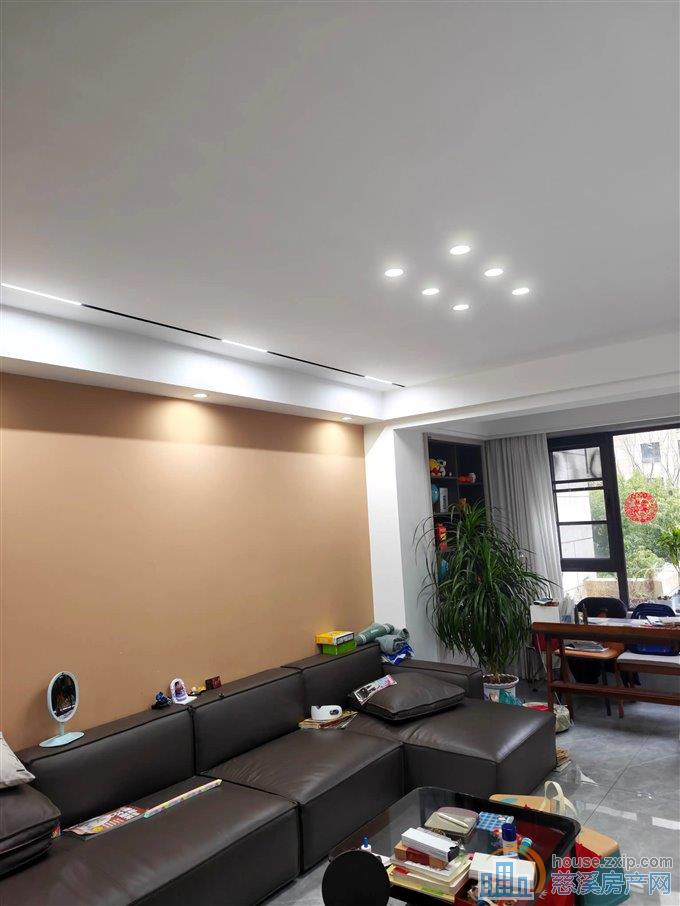 中海湖心半岛花苑