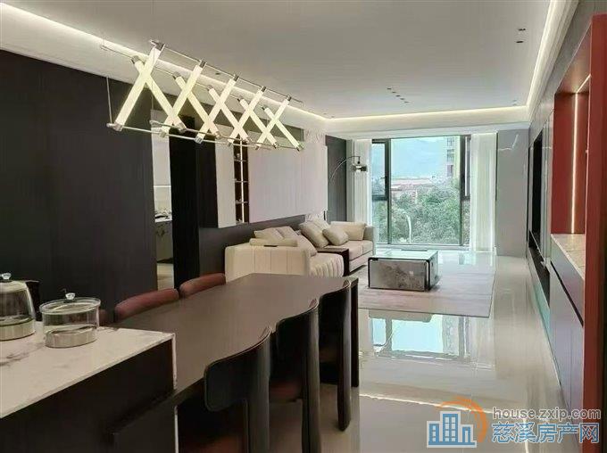 急售复地三期豪华百万装修满2年洋房