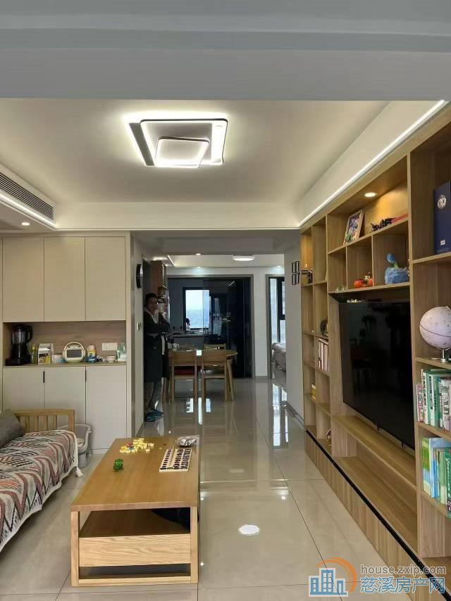 翡丽湾楼层佳面积120平96万精装