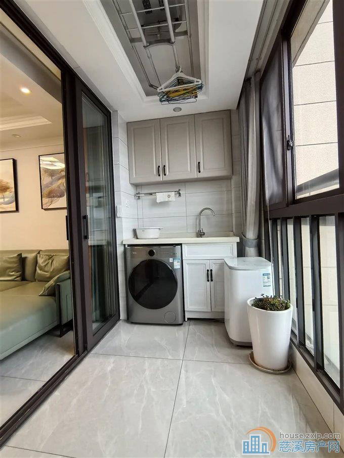 复地二期129平149.8万边套保养好