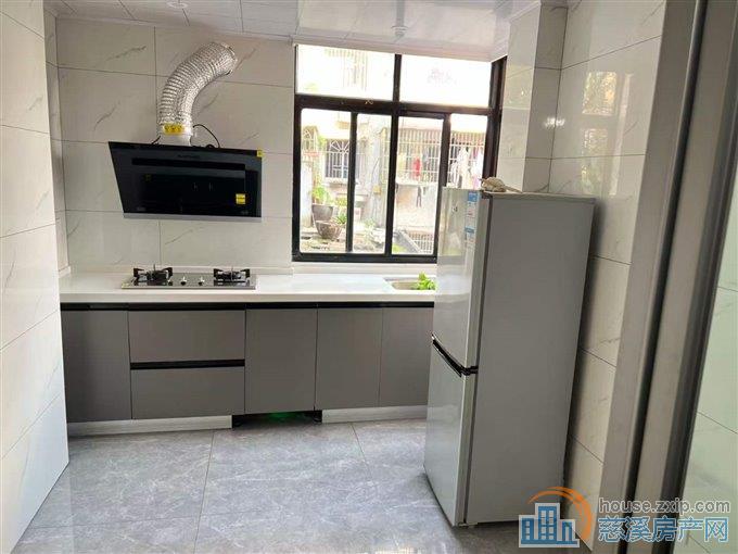 水门路2室2200元，看房方便
