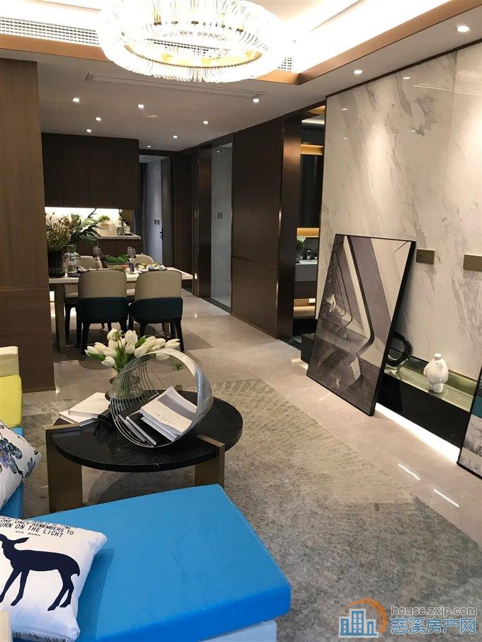 胜山芳满庭 83平80万 洋房精装