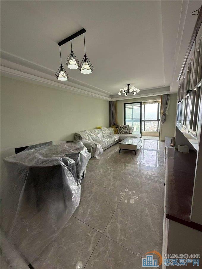 峙山庄园黄金楼层135平精装119.8万