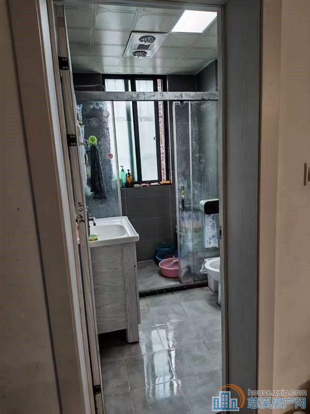 特价人和家园75平两室精装新中央空调