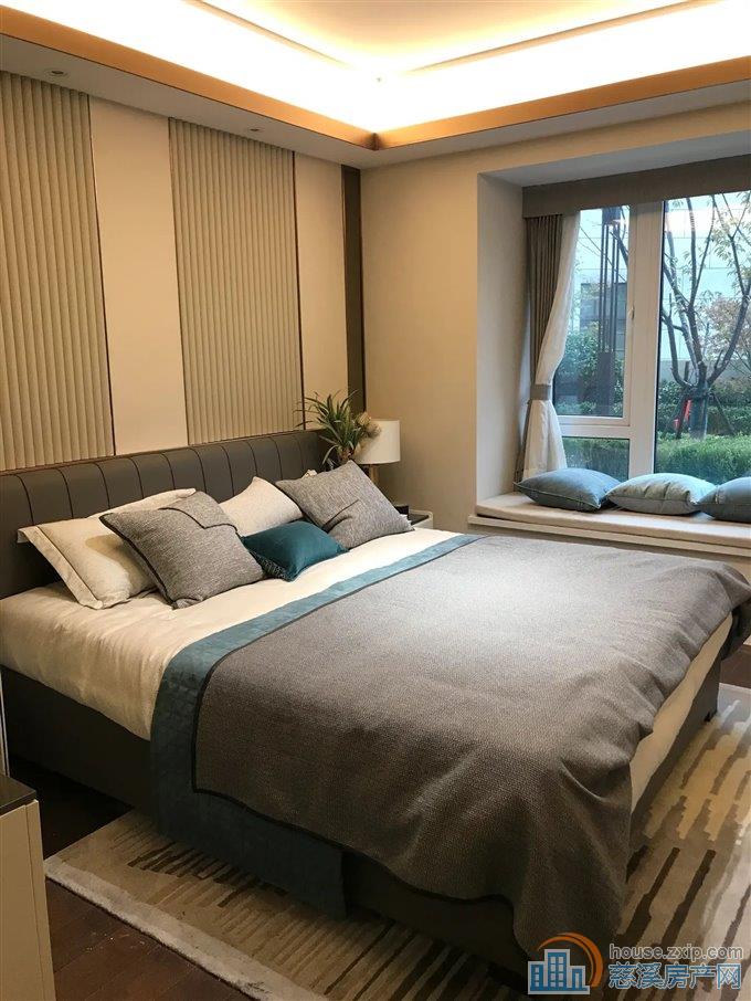 胜山芳满庭 83平80万 洋房精装