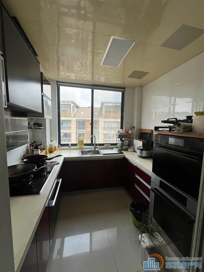 天和家园西区147平126万送车位