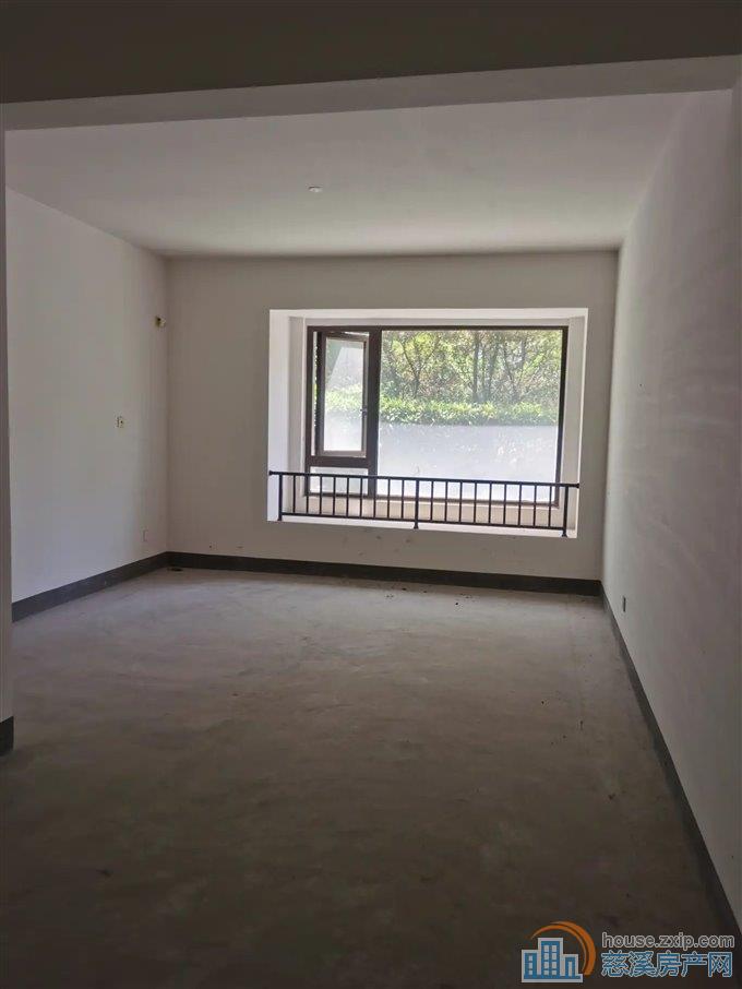 复地御溪雅苑 复式301平方 带前后花园