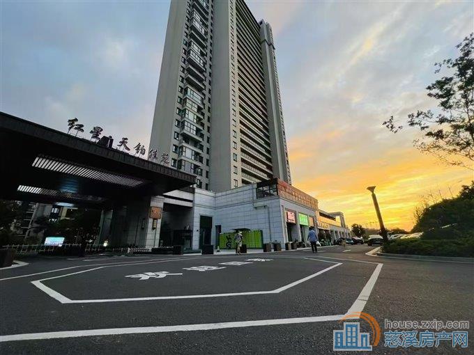 天铂佳苑洋房143平150万直接