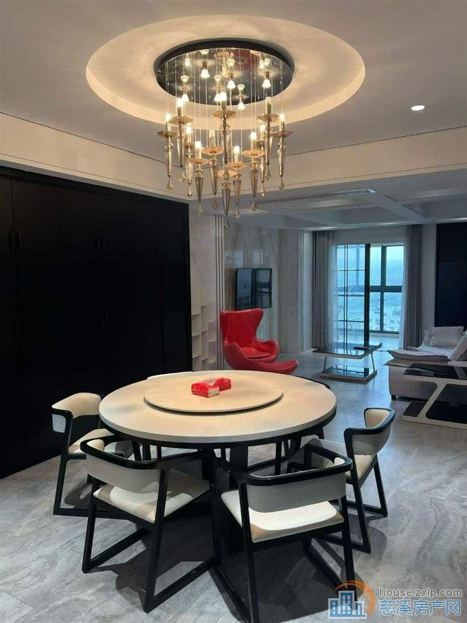 恒元新境电梯房带车位储藏间精装直接钥匙在