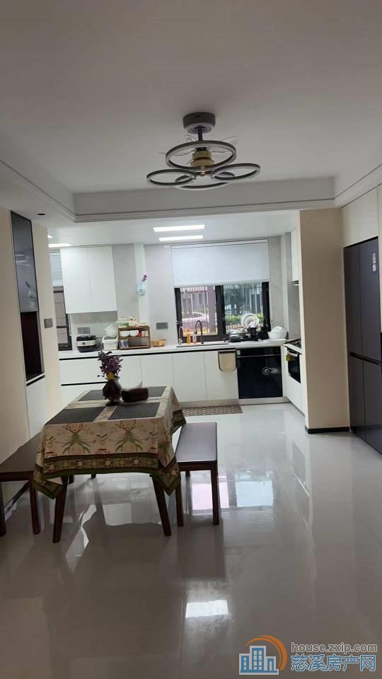 望玥府108平方有院子 精装2室268万