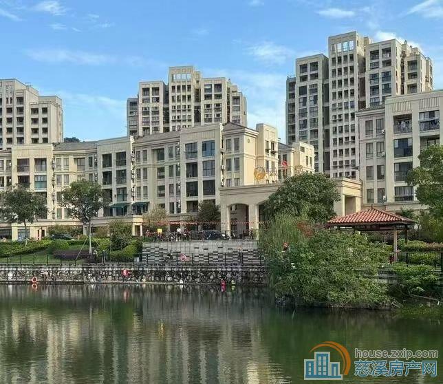 峙山公园旁云汇堂99.6平六楼82.8万