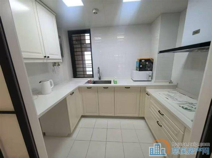 绿城诚园124平方楼层佳豪装178万