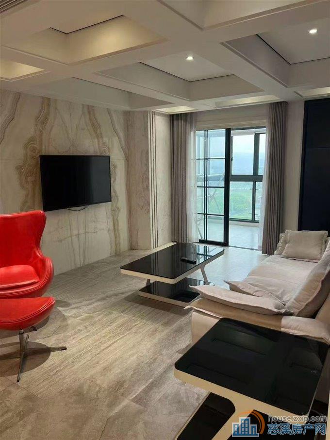 恒元新境电梯房带车位储藏间精装直接钥匙在