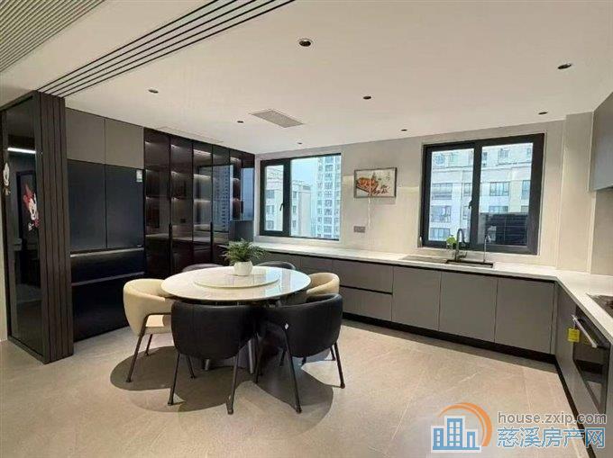 上河檀府送充电桩车位好楼层全新精装