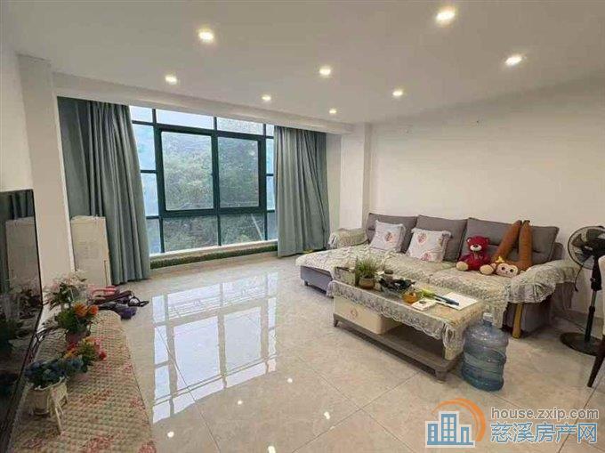 一品空间 朝北 精装修上下复式