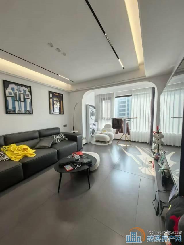 誉林府114平自住精装238万满2年