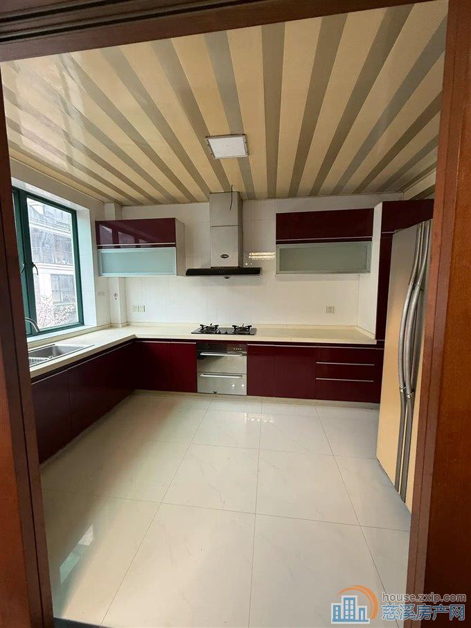 金旦花园238平338万三复四复五带阁楼