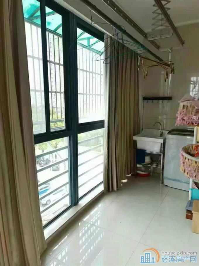 天和家园5楼130平精装保养新125万