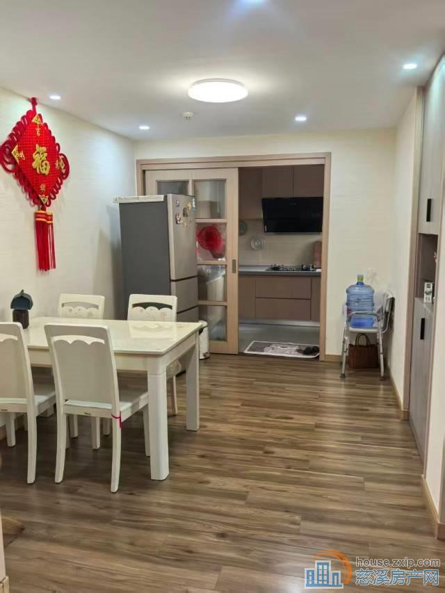 峙山公园旁云汇堂99.6平六楼82.8万