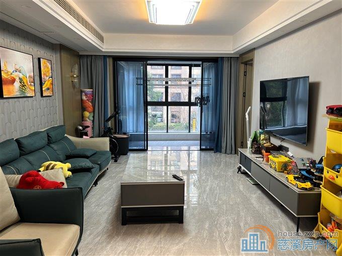 祥生望玥府 急卖 精装四房 户型很好