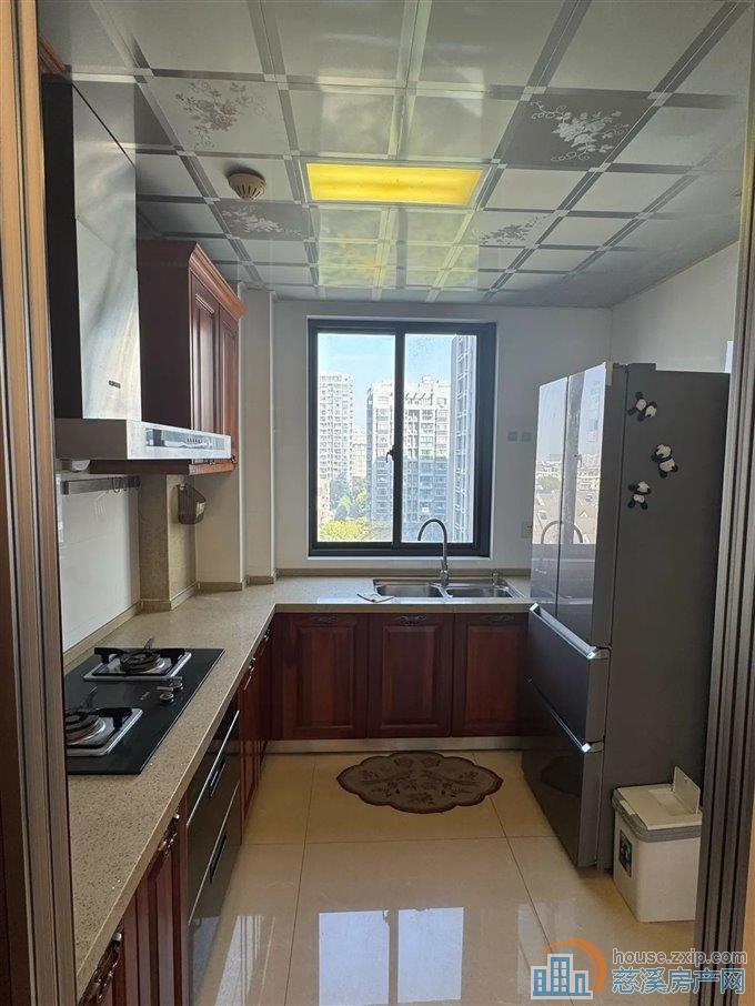  恒元新境 精装129平168万 送车位