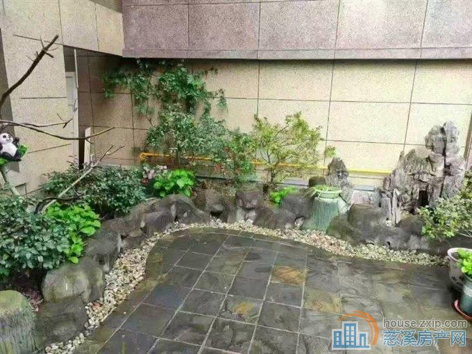 白金湾小区144平精装5年150.8万 