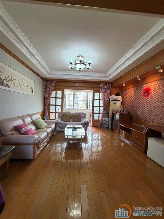 孙塘新村 单价7千 拎包入住精装三室