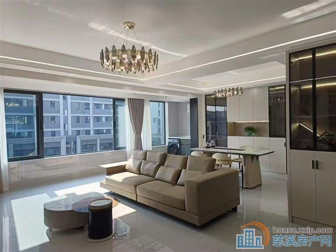 红星檀府东区洋房三室二卫6800每月