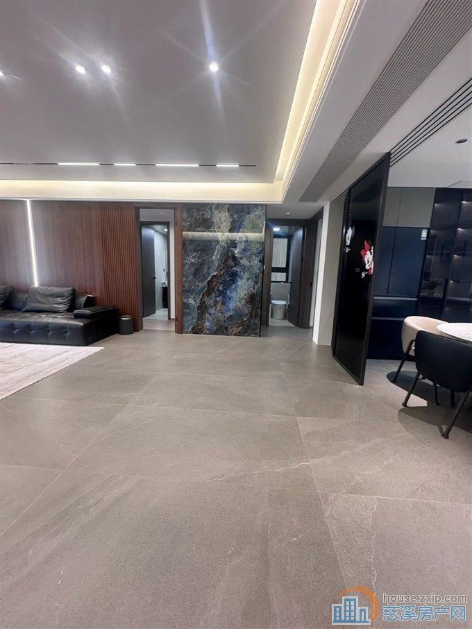 上河檀府 精装洋房143平309万