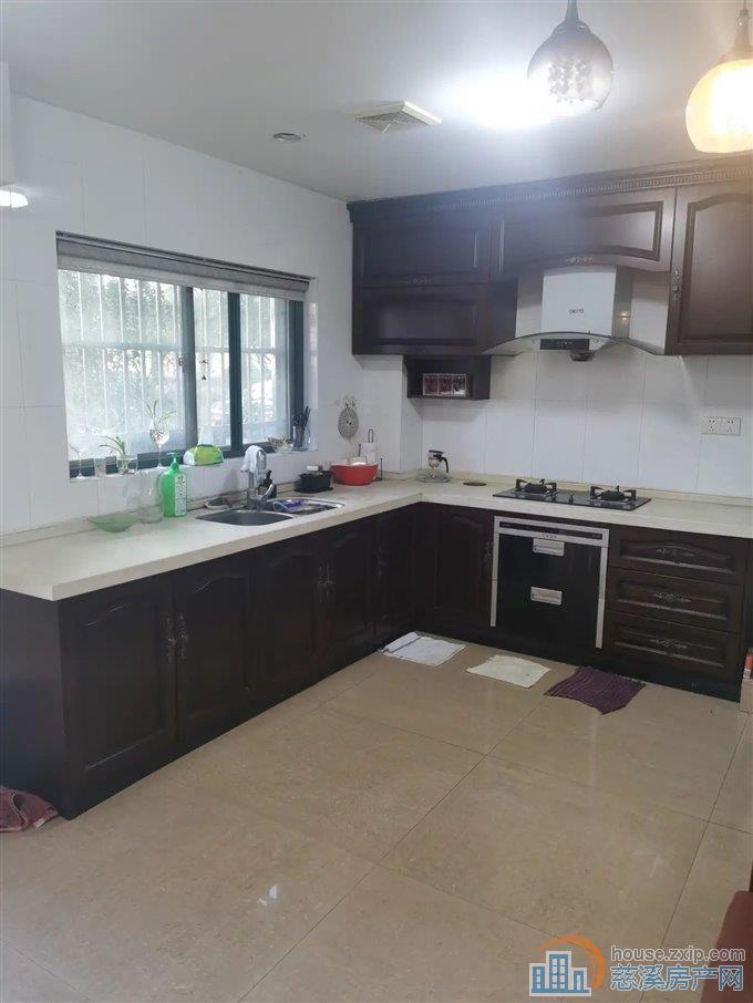 嘉和名苑166平178万送车位一复二