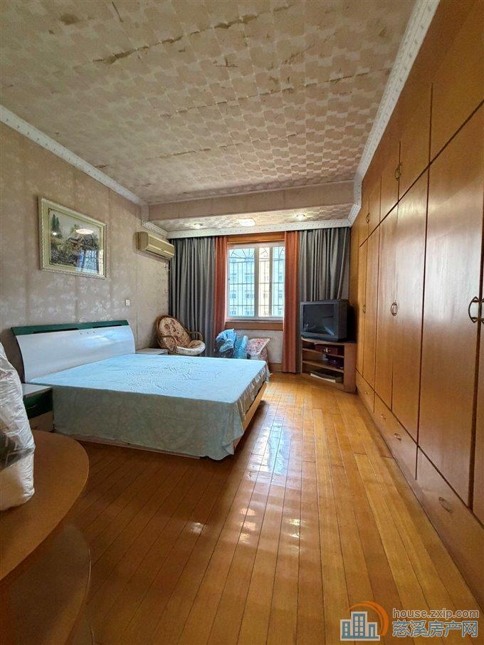 孙塘新村 单价7千 拎包入住精装三室