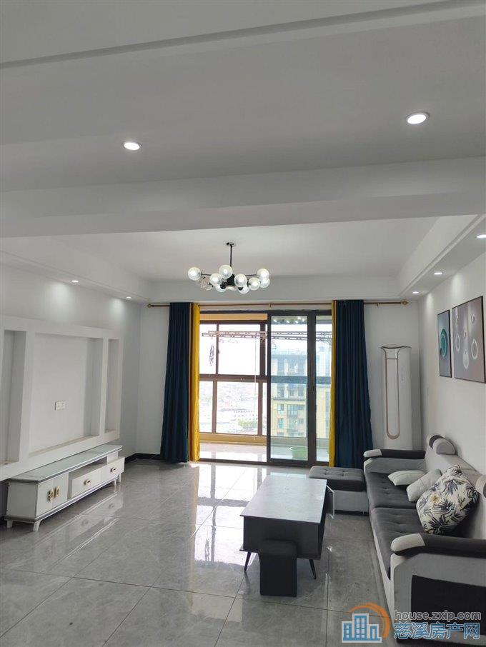 吾悦A区4室2厅2卫