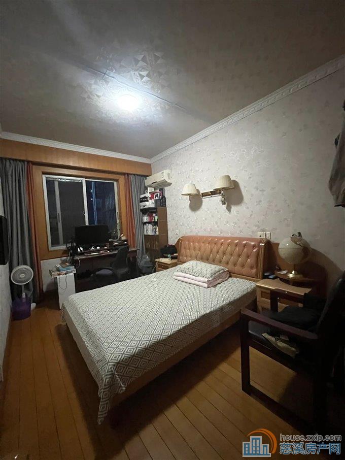 孙塘新村老精装120平方85.6万低总价