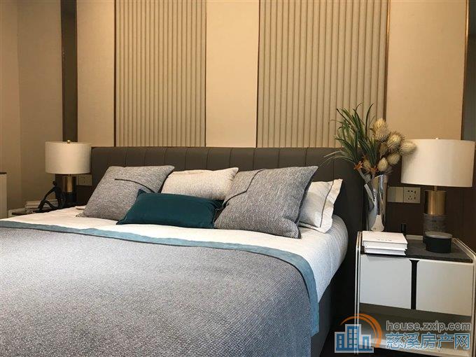 急售东原芳满庭83平80万