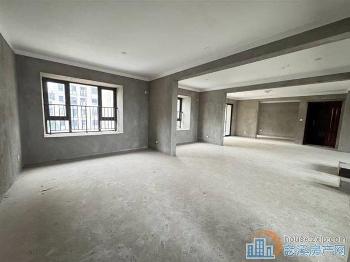 急卖 珑玥府洋房 中低楼层 带车位