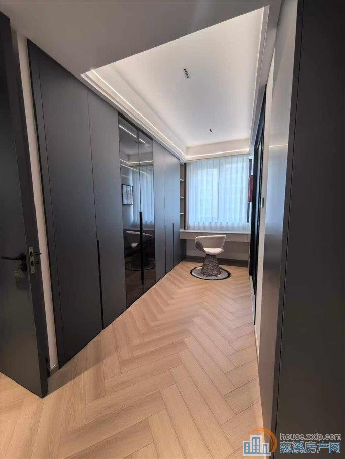 水映天成大平层全新豪装