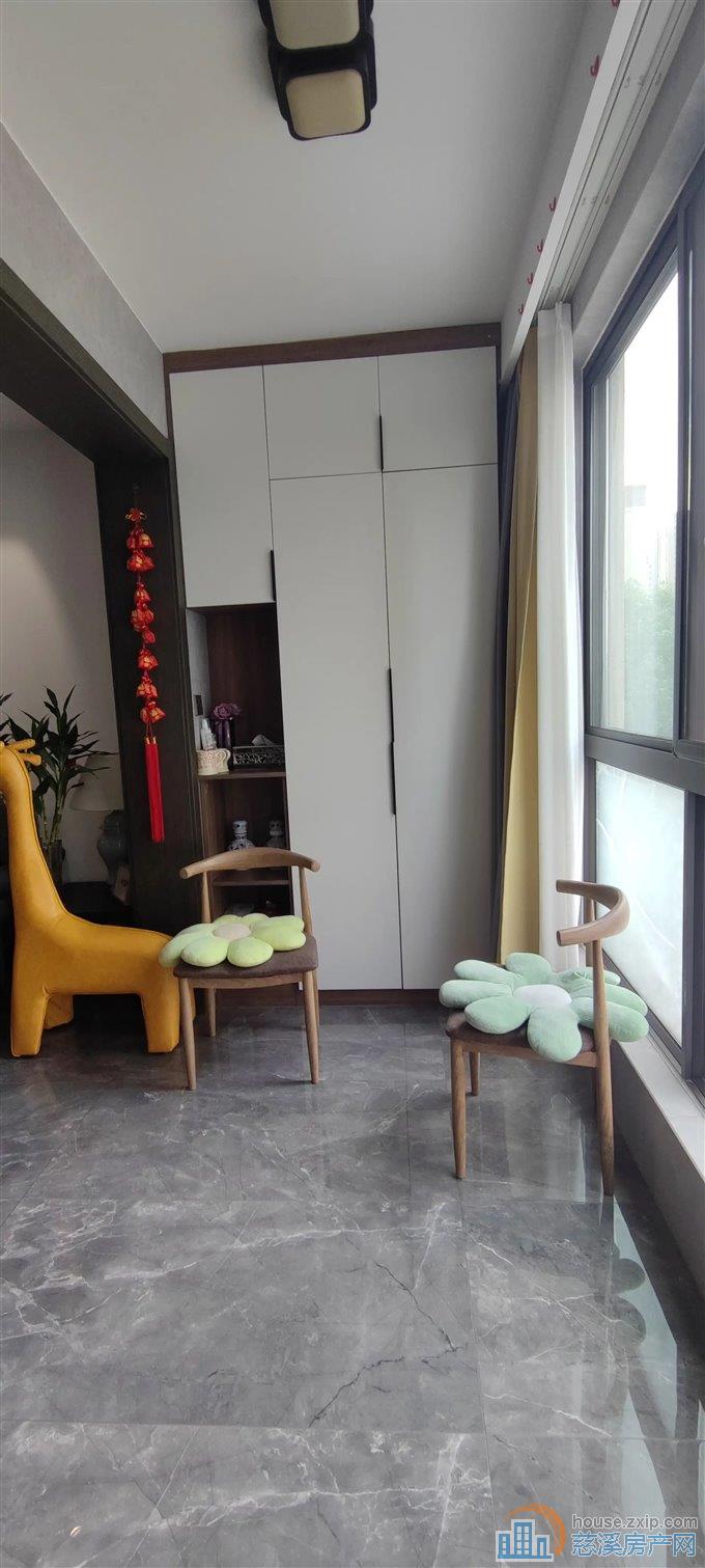 俯院江南南区93平145万电梯洋房