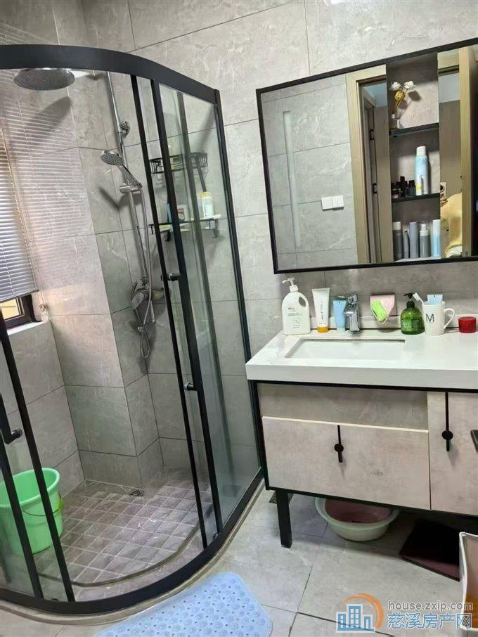   阳光城二期128平方139万