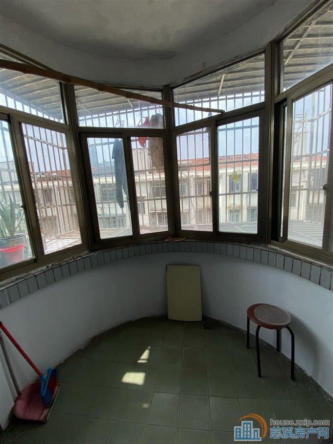茜苑新村70平105万三小上林书包