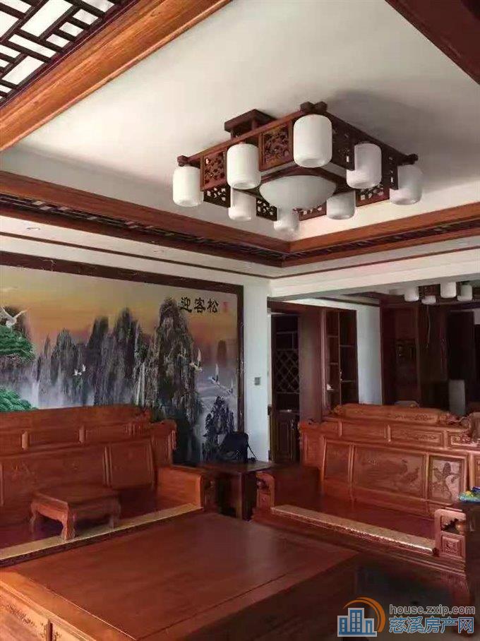 宗汉双喜花园190平四室二卫3200元
