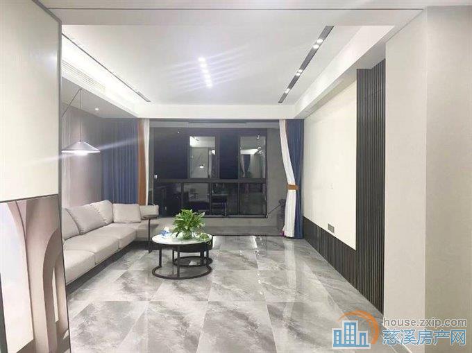 复地婚装167平车位一个