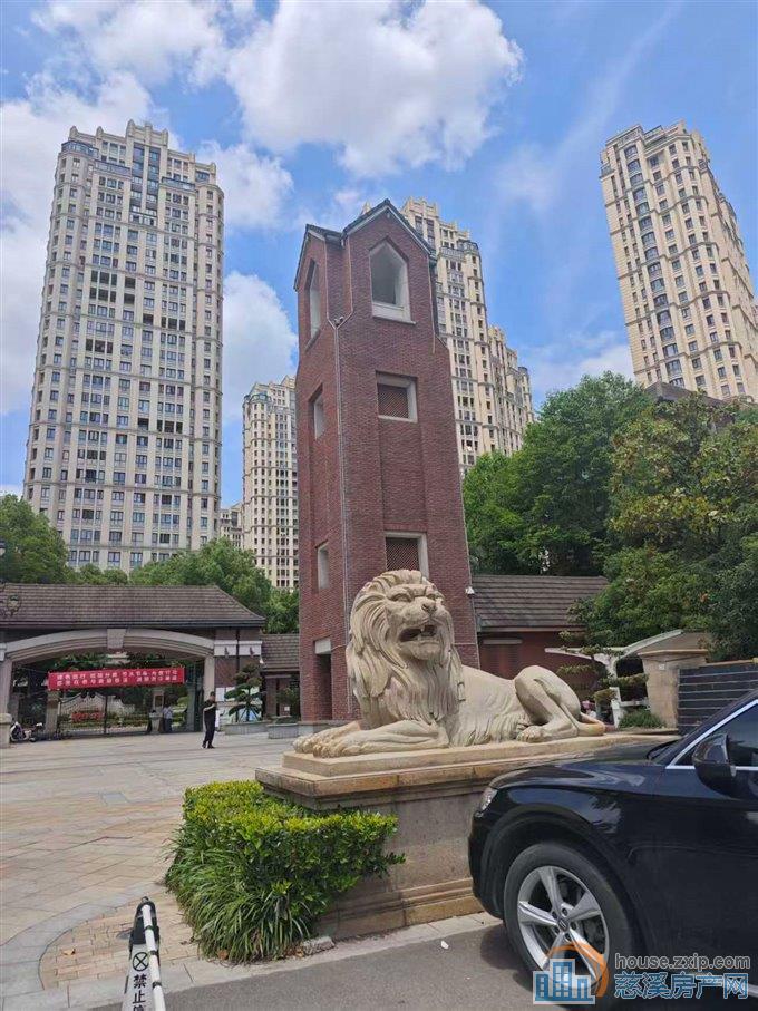 凯旋门177平楼层佳豪装2车位439万