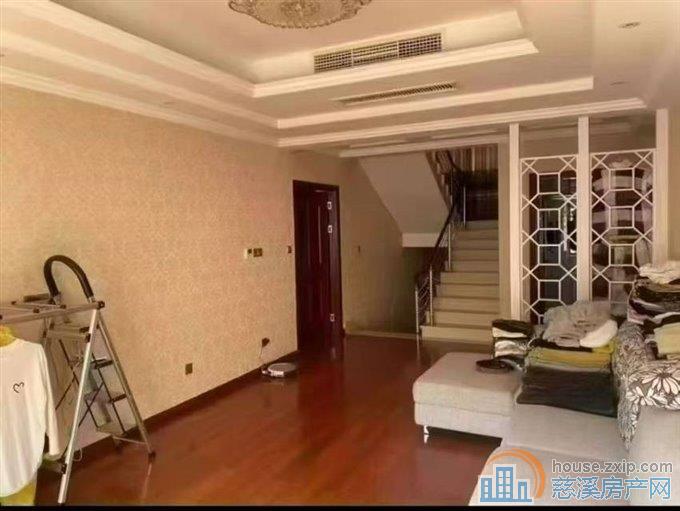 白彭小区兴隆苑三间三楼420平478万