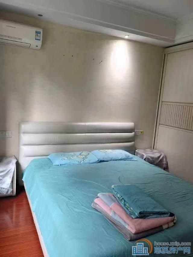 直接出售【梵石花园】电梯房，124平