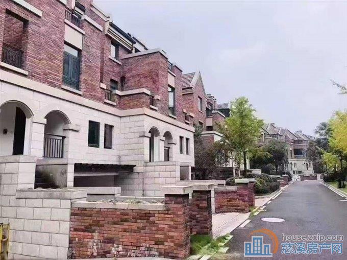 柏顿嘉园叠墅上叠复式256平218万2年