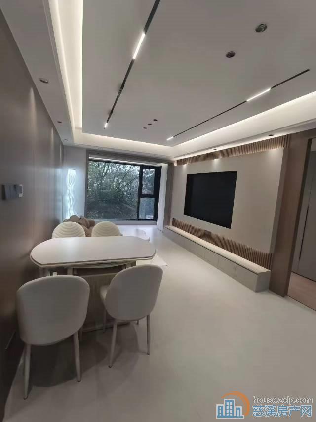 蔚蓝云图85平不是第一排2楼105.8万
