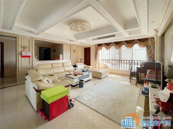 中泰都市花苑213平169.8万